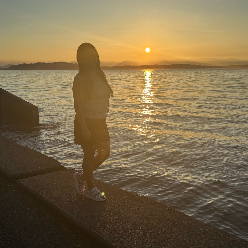 Meet your Posher, Val!